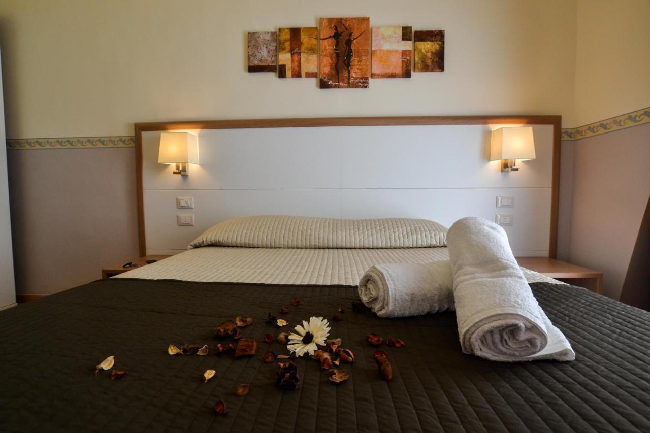 B&B Al Viale ฟอจเจีย ภายนอก รูปภาพ